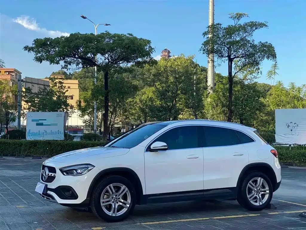 Mercedes-Benz GLA 2023 из CN, фото 1