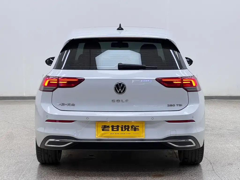 Volkswagen Golf 2023 из CN, фото 6