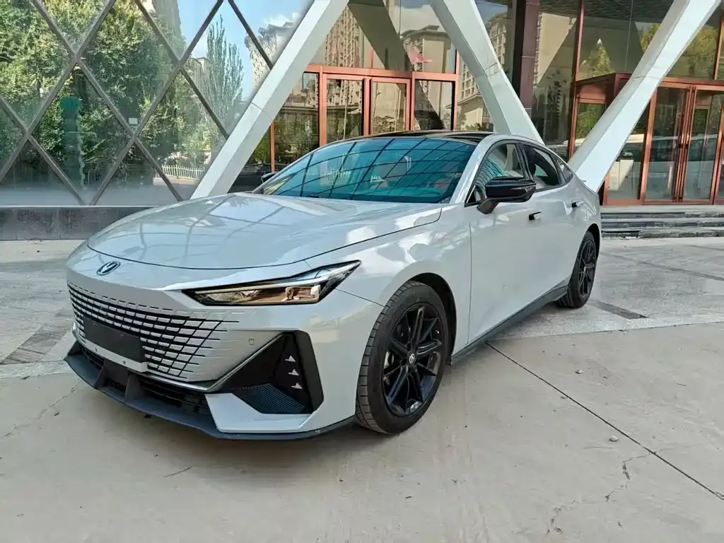 Changan UNI-V 2023 из CN, фото 1