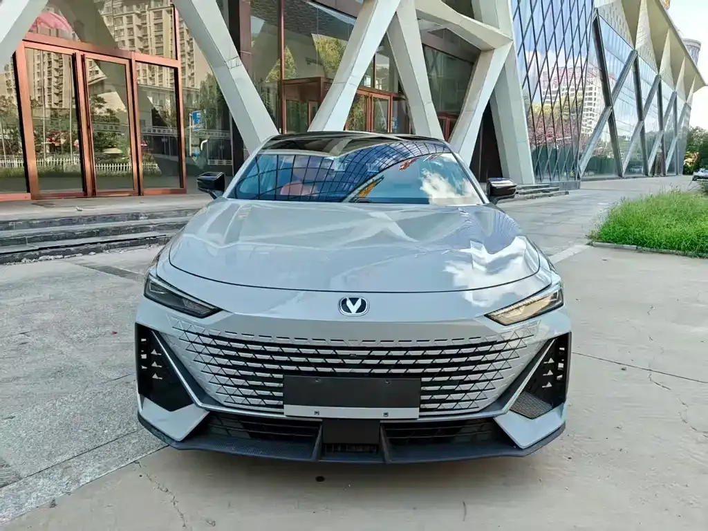 Changan UNI-V 2023 из CN, фото 8