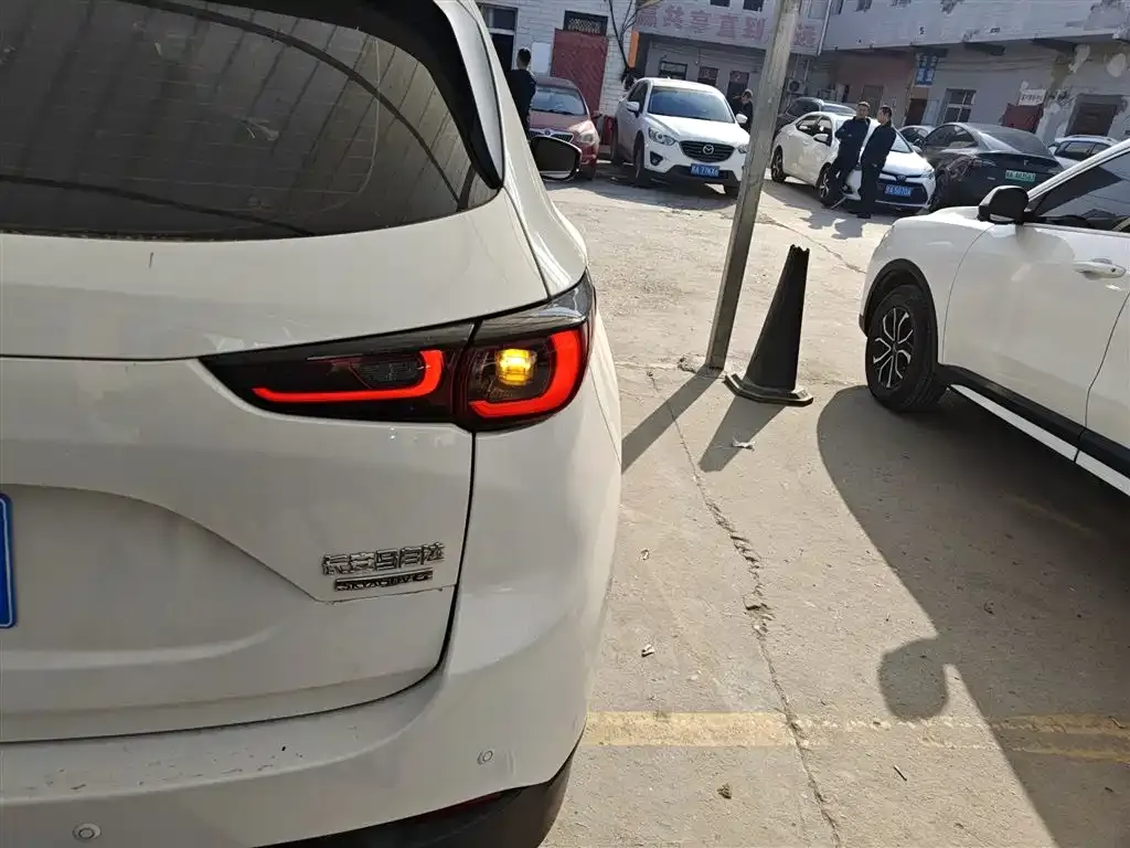 Mazda CX-5 2023 из CN, фото 8