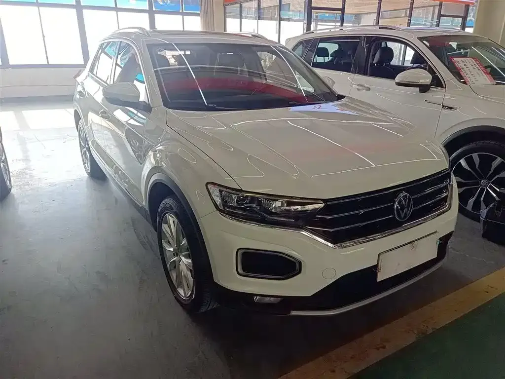 Volkswagen T-Roc 2023 из CN, фото 4