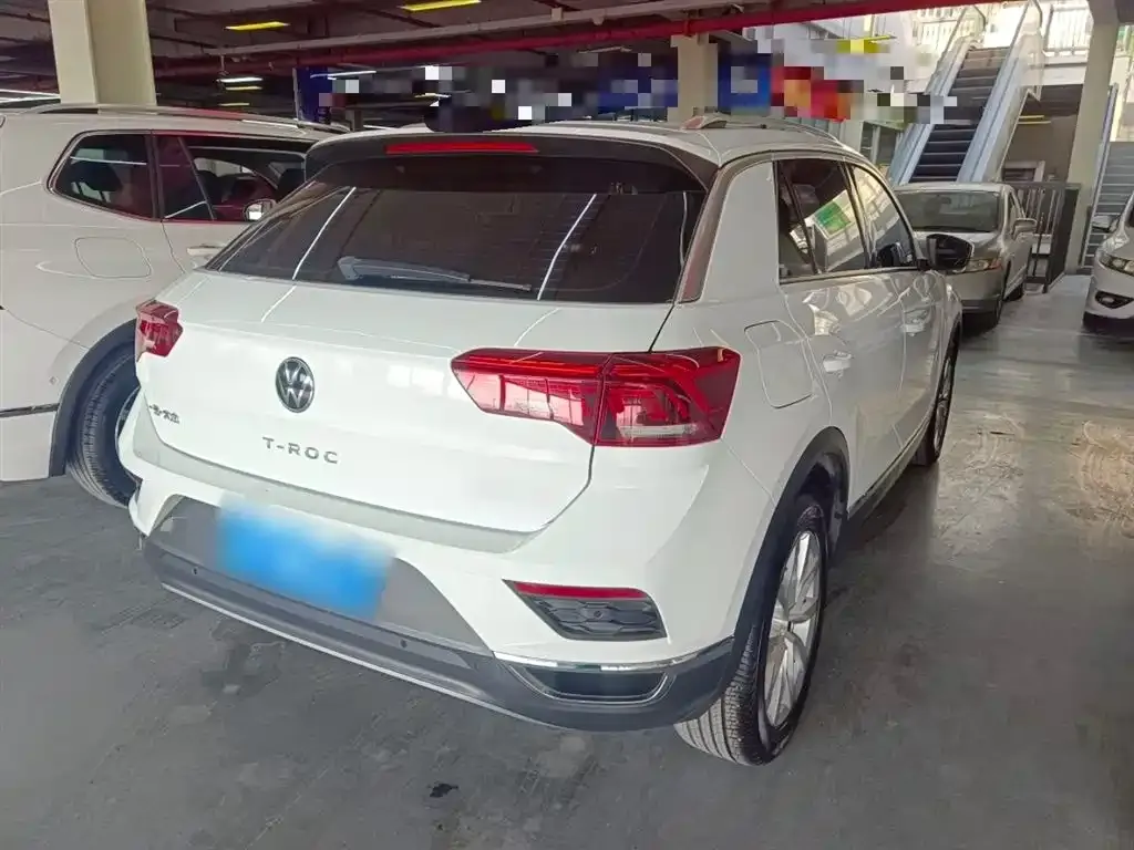 Volkswagen T-Roc 2023 из CN, фото 7