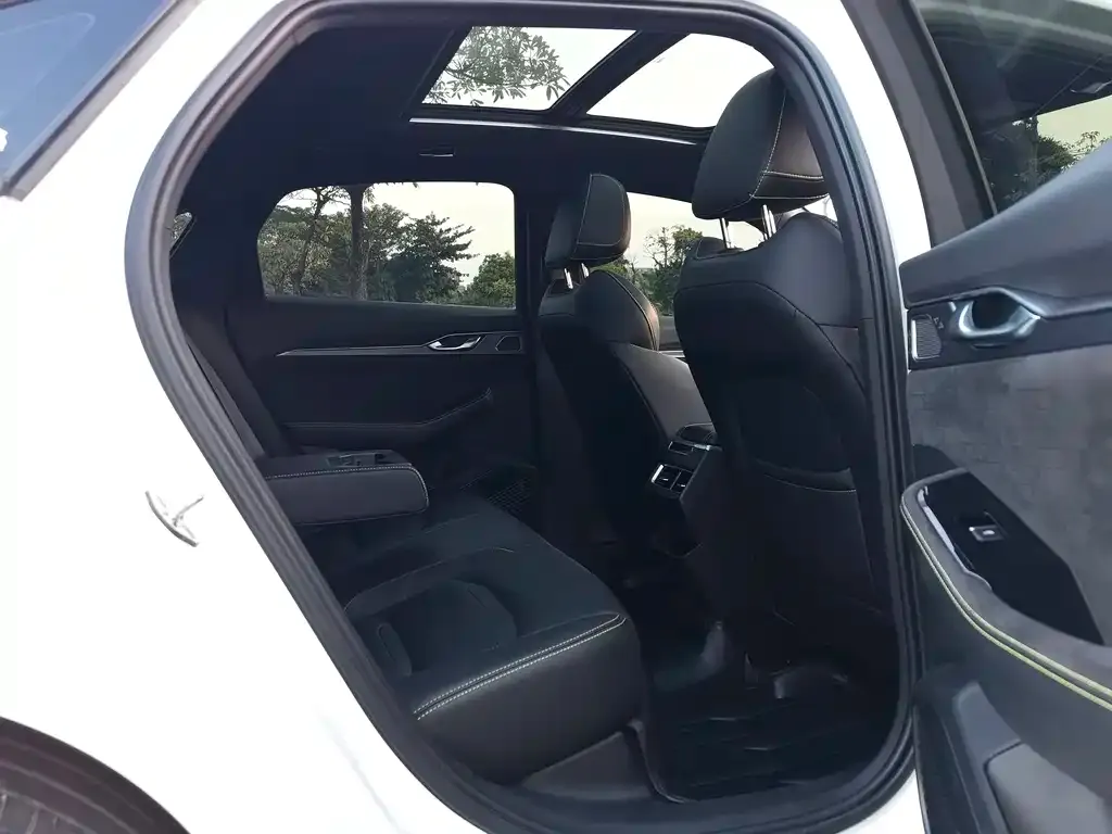 Geely Xingrui 2022 из CN, фото 3