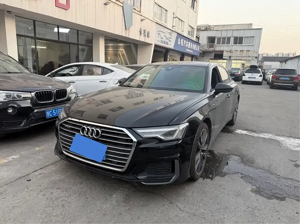 Audi A6L 2022 из CN, фото 1