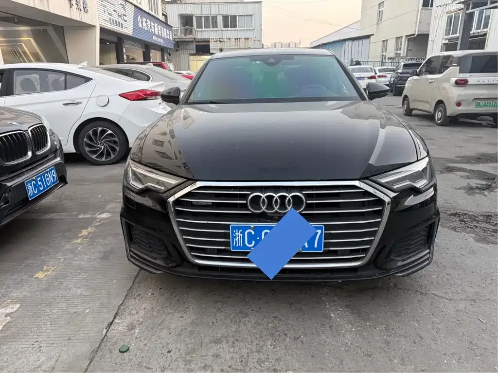 Audi A6L 2022 из CN, фото 6