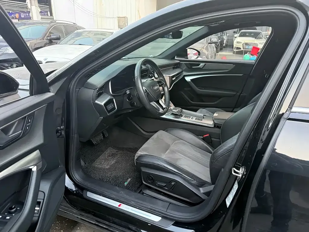 Audi A6L 2022 из CN, фото 7