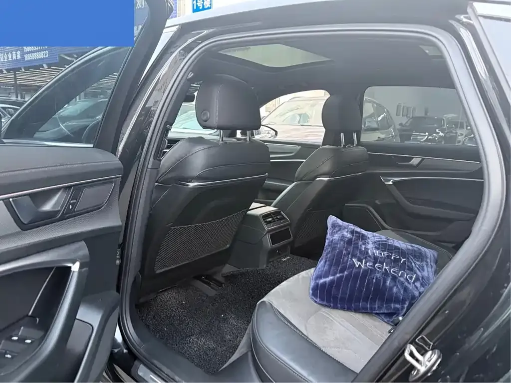 Audi A6L 2022 из CN, фото 8