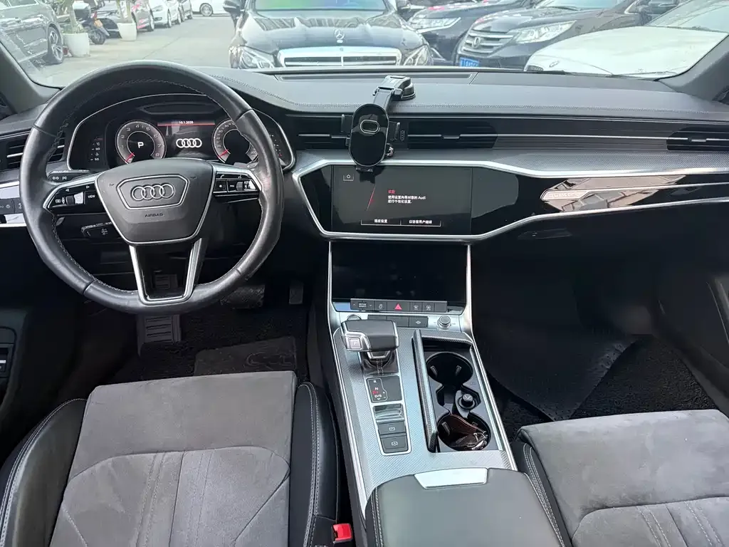 Audi A6L 2022 из CN, фото 2