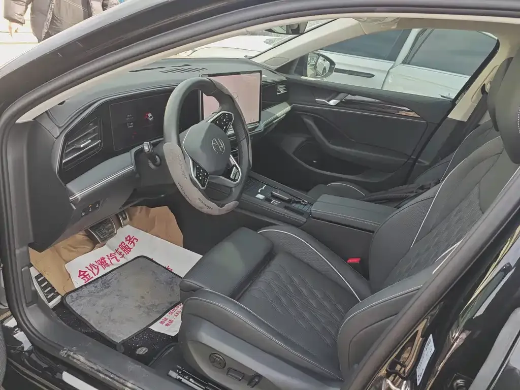 Volkswagen Magotan 2025 из CN, фото 8