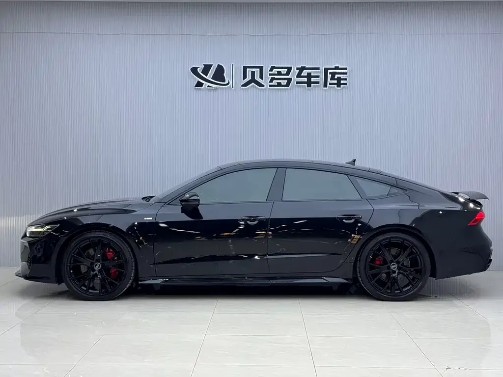 Audi A7 2023 из CN, фото 3