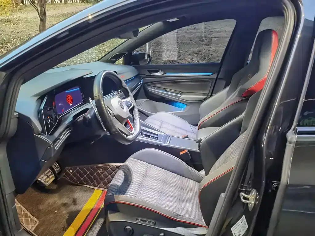 Volkswagen Golf GTI 2021 из CN, фото 7