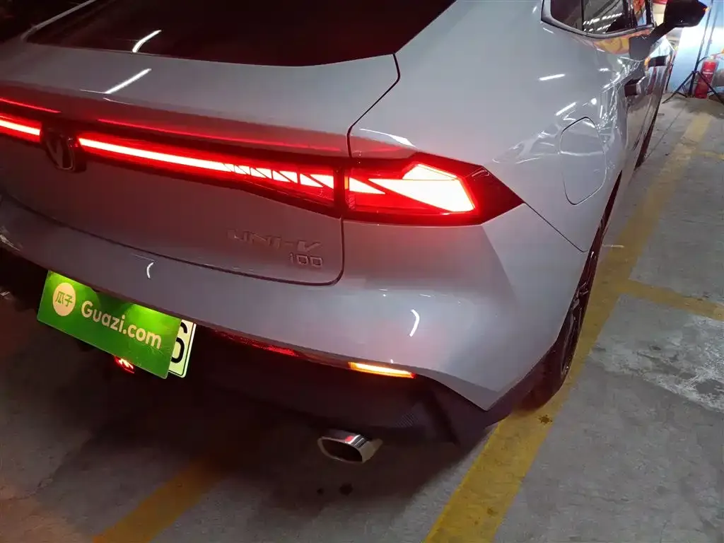 Changan UNI-V iDD 2023 из CN, фото 4
