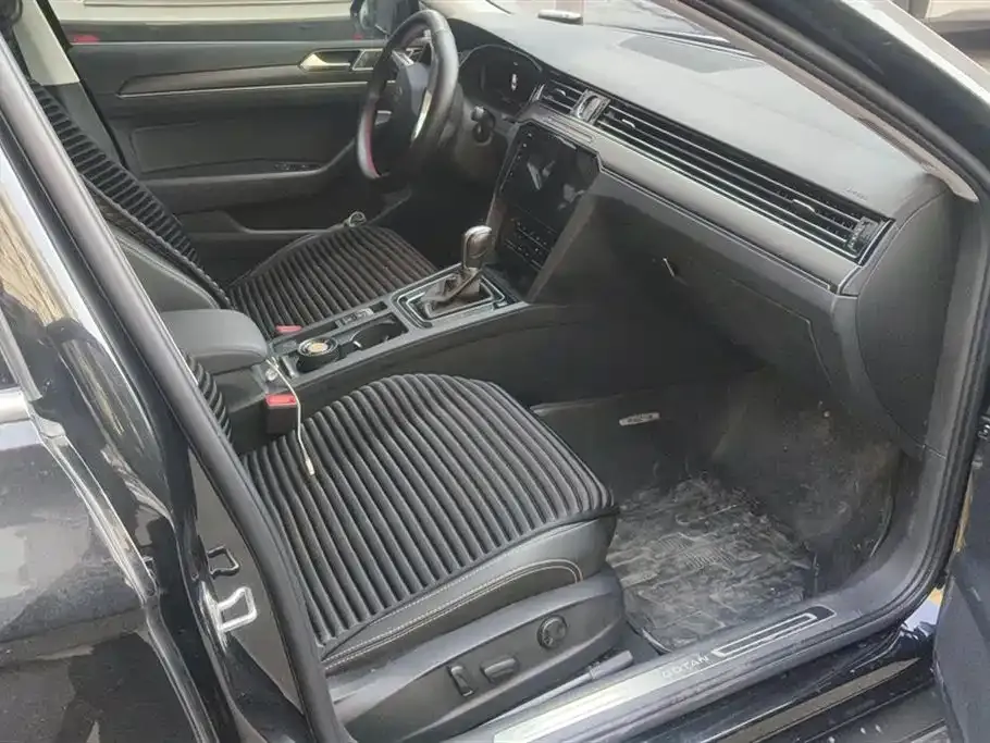 Volkswagen Magotan 2022 из CN, фото 8