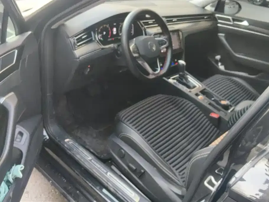 Volkswagen Magotan 2022 из CN, фото 9