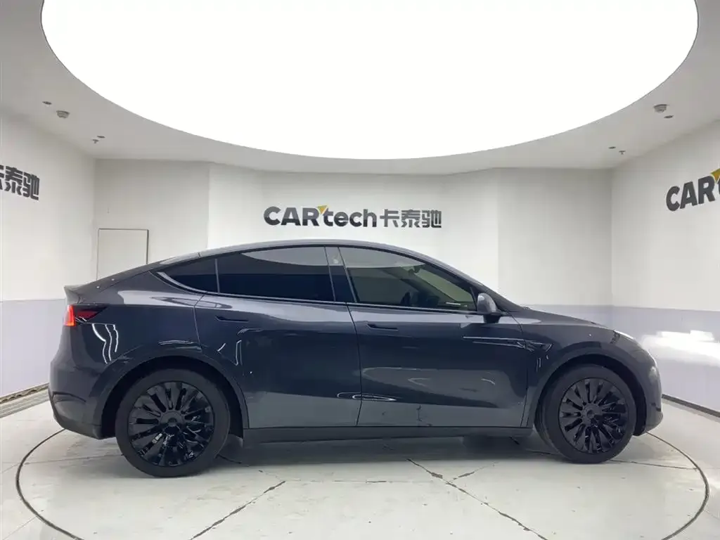 Tesla Model Y 2024 из CN, фото 7