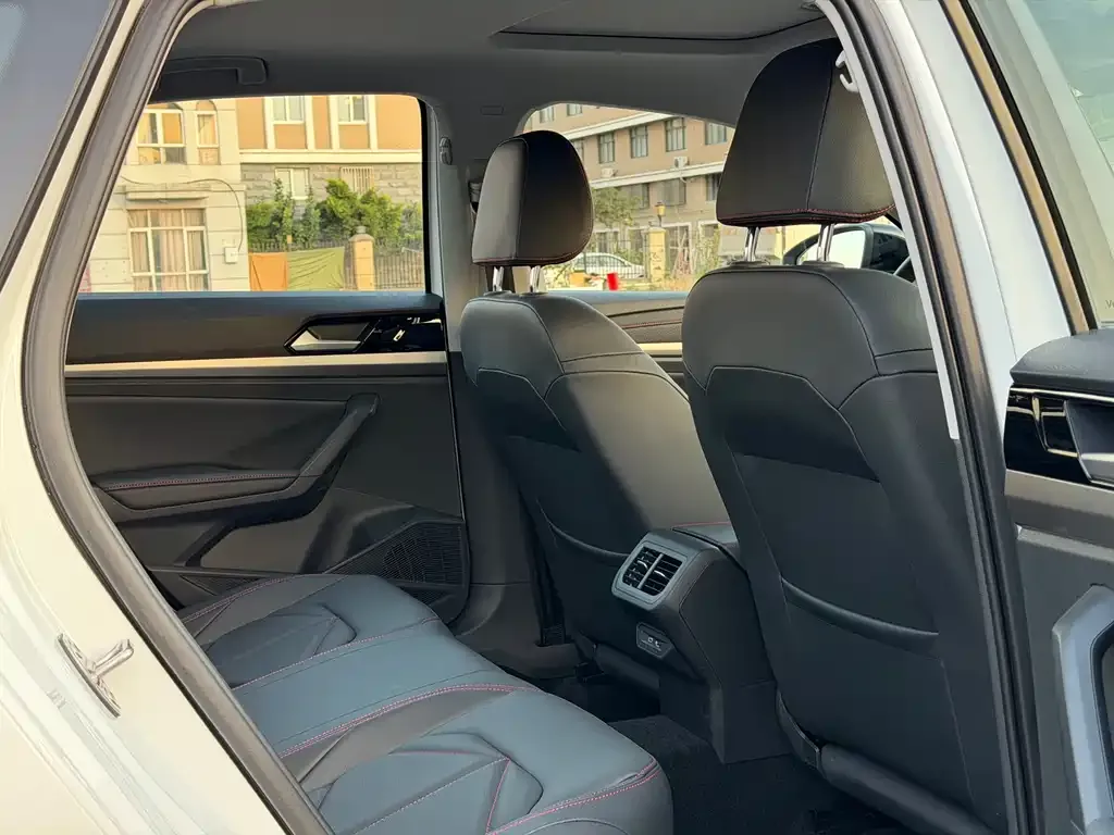 Volkswagen Lavida 2024 из CN, фото 9