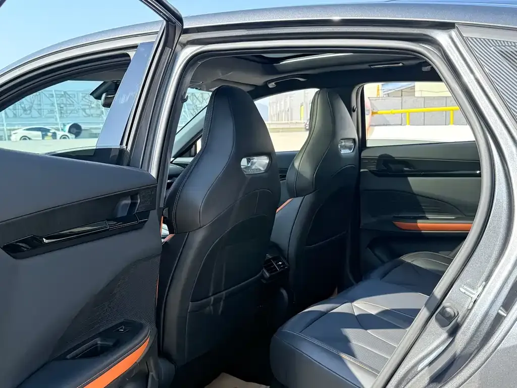 Changan UNI-V 2025 из CN, фото 4