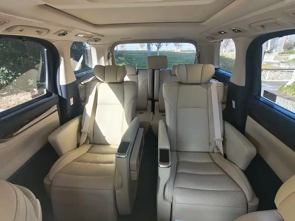 Toyota Alphard 2021 из CN, фото 7