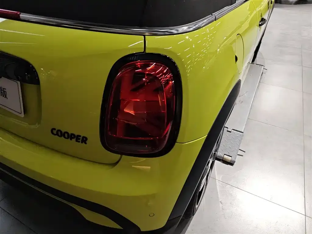 MINI Cooper (3-door) 2022 из CN, фото 2