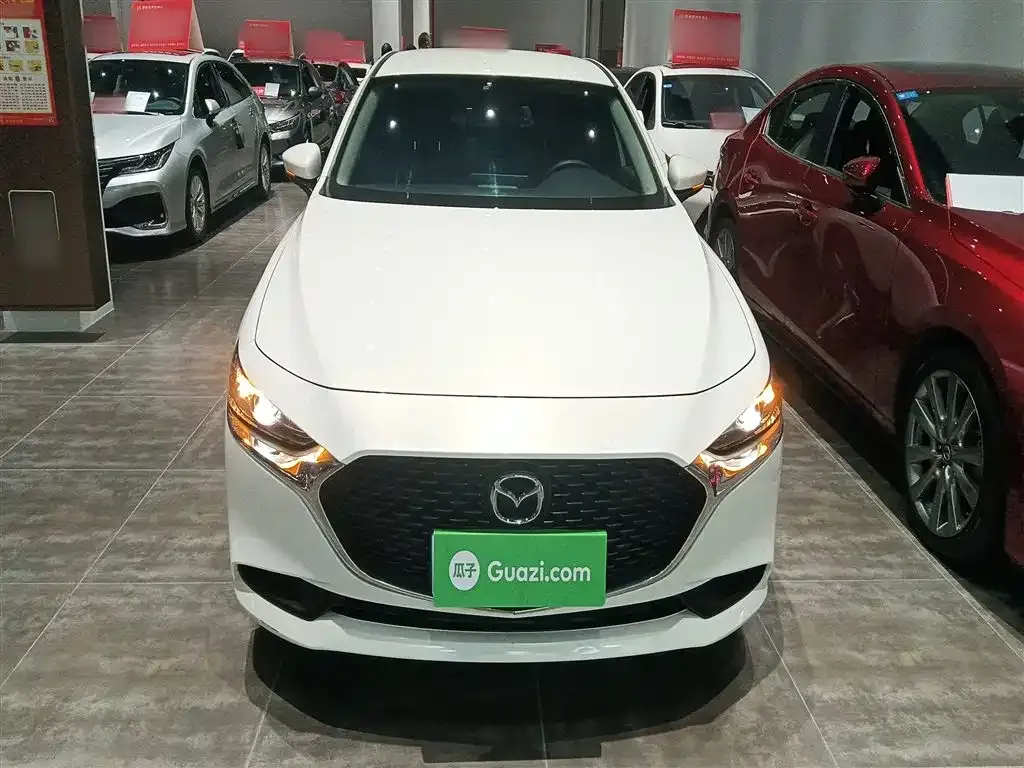 Mazda 3 Axela 2022 из CN, фото 3