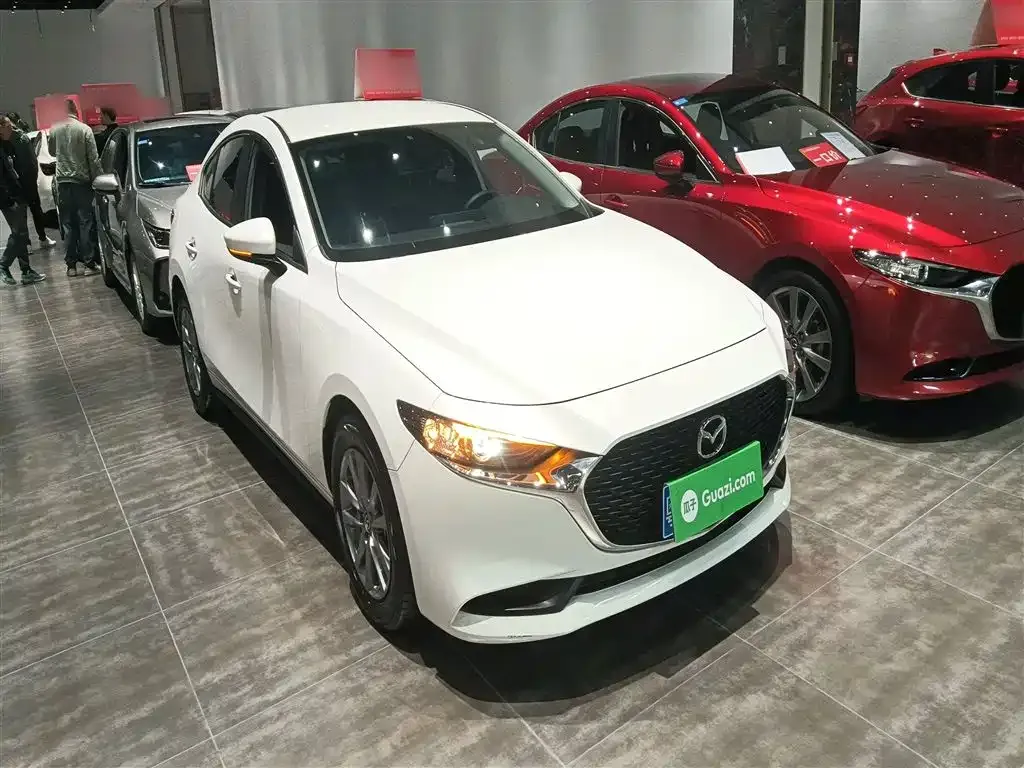 Mazda 3 Axela 2022 из CN, фото 4