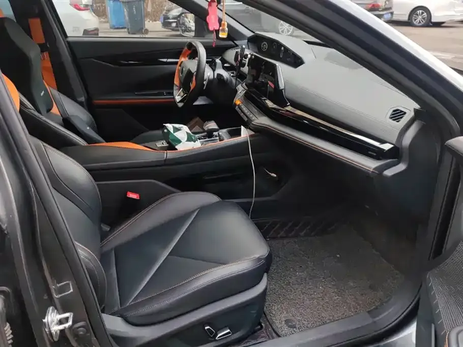 Changan UNI-V 2023 из CN, фото 6