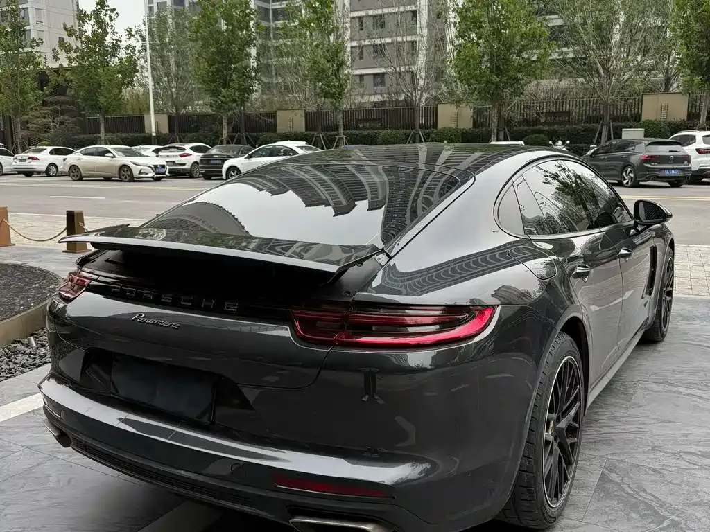 Porsche Panamera — фото 5