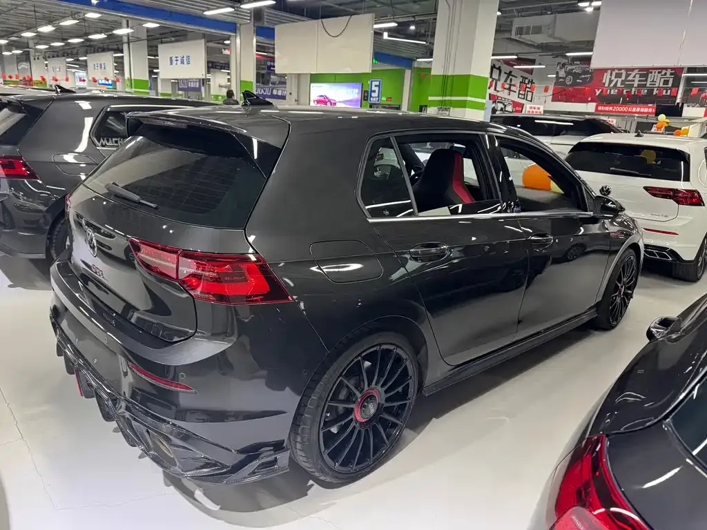 Volkswagen Golf GTI 2024 из CN, фото 10