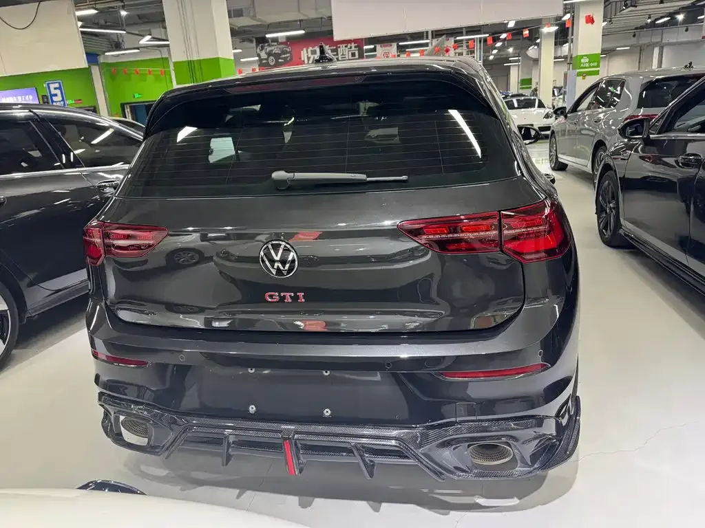 Volkswagen Golf GTI 2024 из CN, фото 8