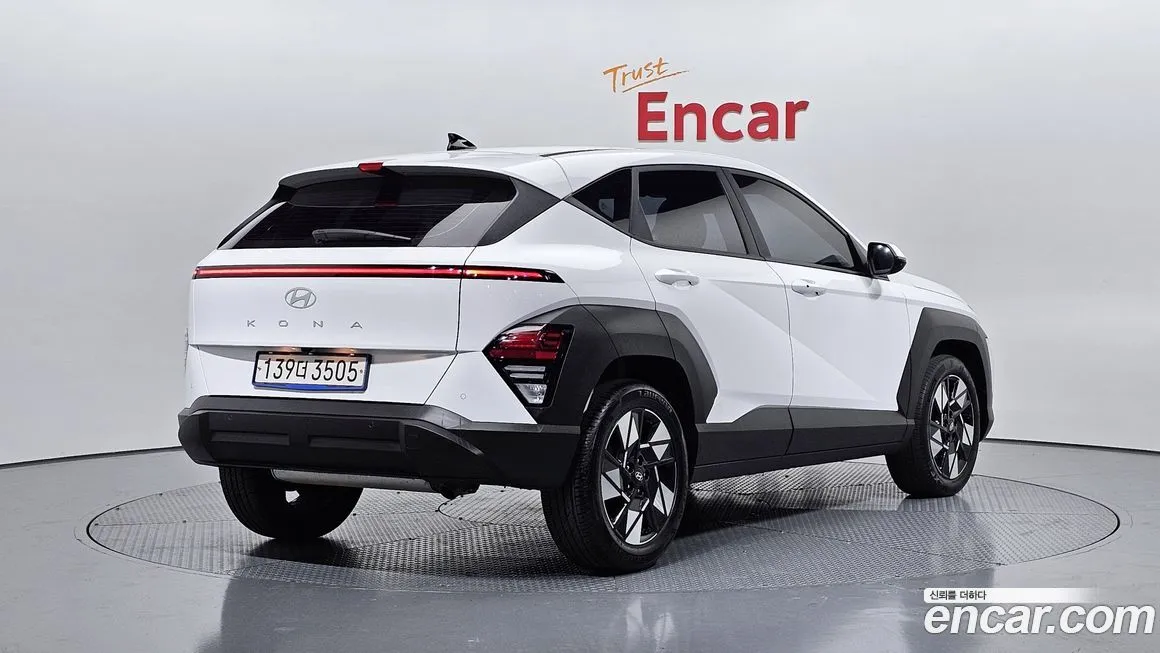 Hyundai Kona — фото 2