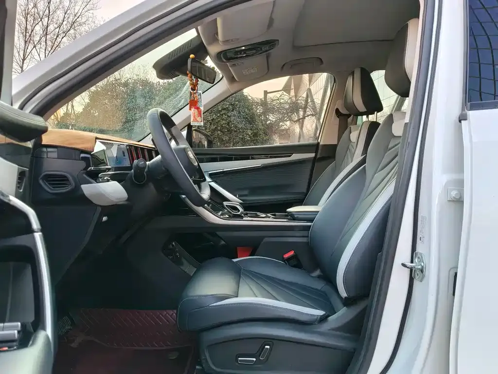 Geely Boyue L 2023 из CN, фото 10