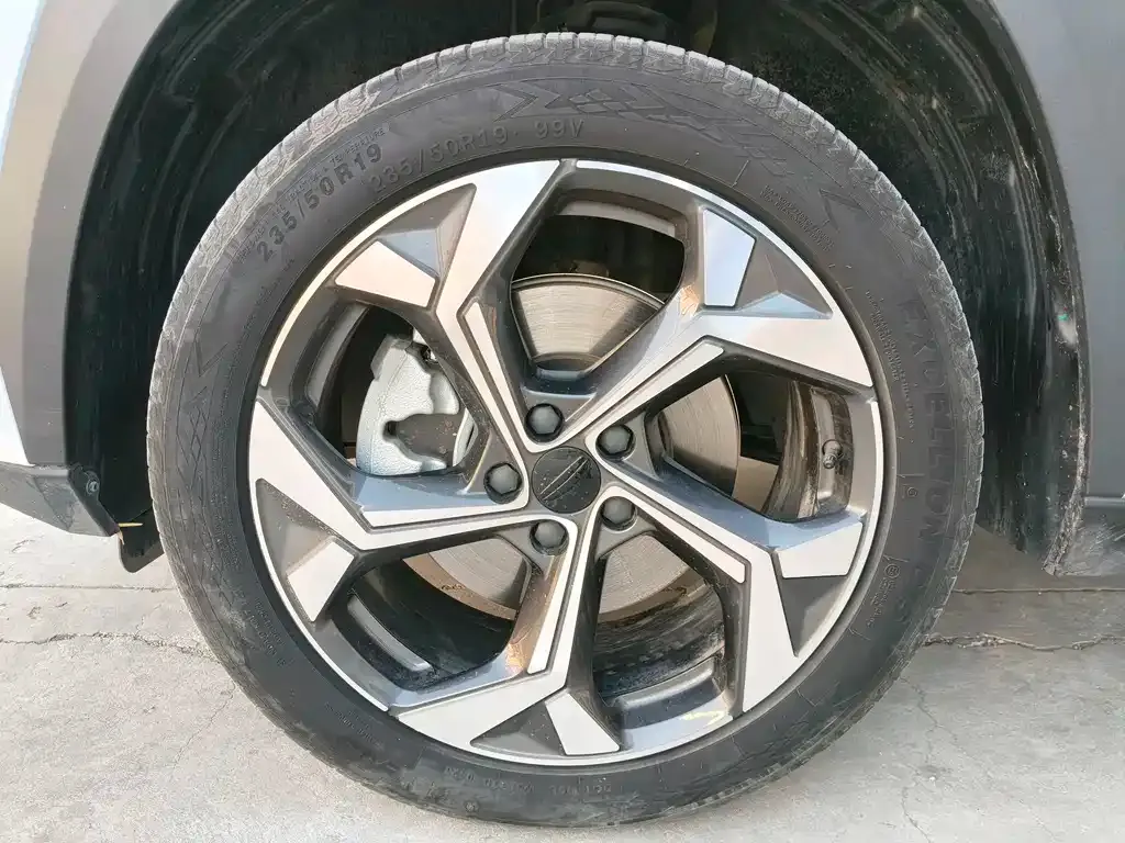 Geely Boyue L 2023 из CN, фото 6