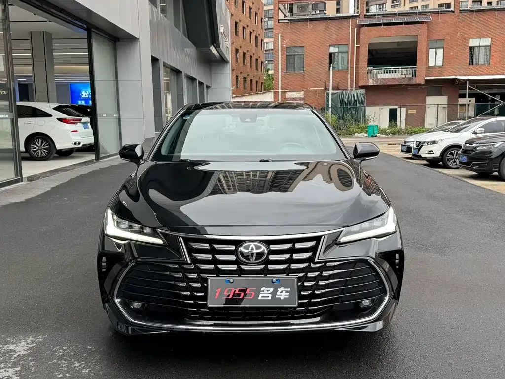 Toyota Avalon 2023 из CN, фото 2