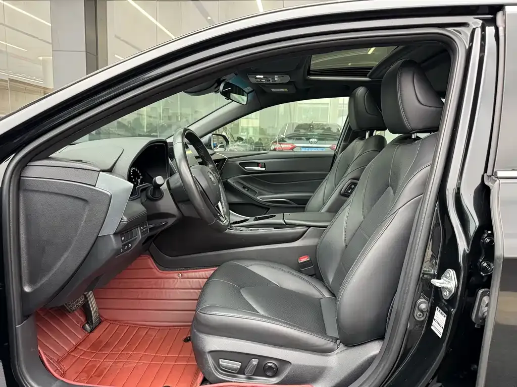 Toyota Avalon 2023 из CN, фото 4