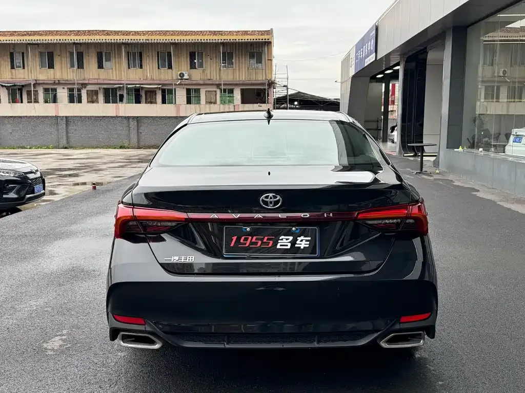 Toyota Avalon 2023 из CN, фото 8