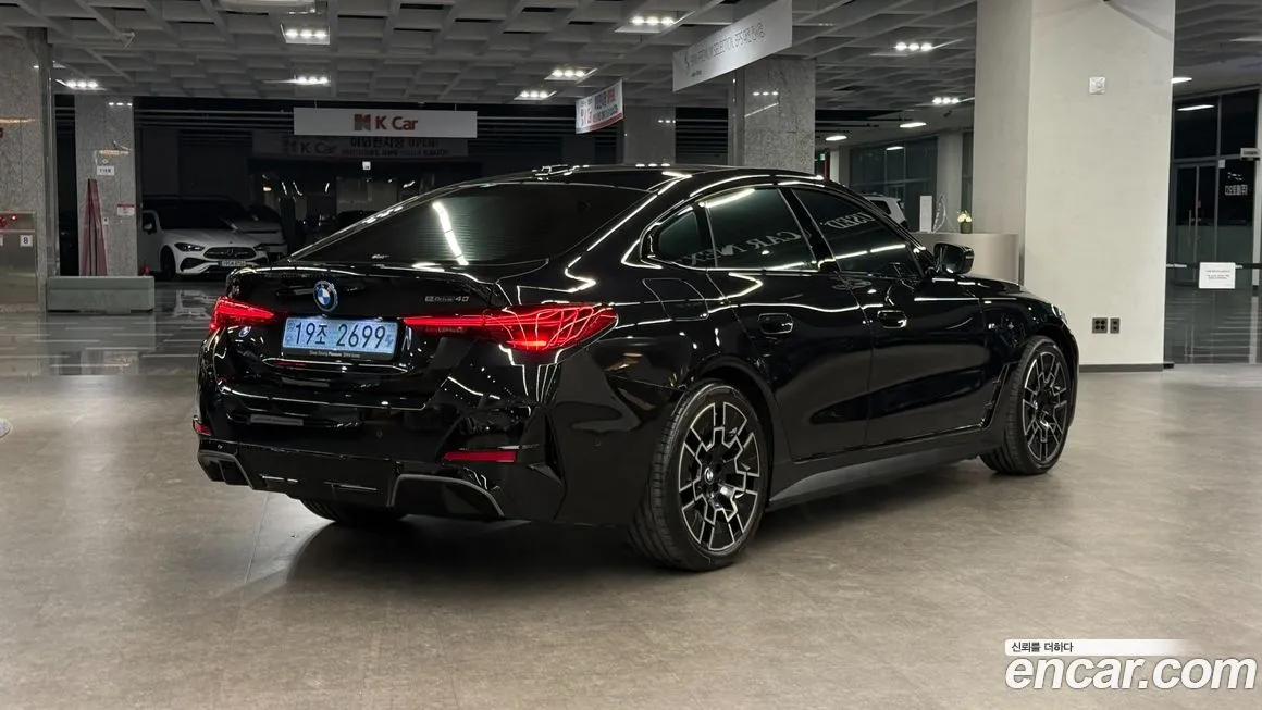 BMW i4 — фото 2
