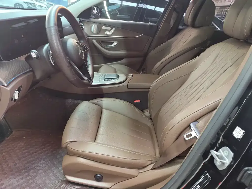 Mercedes-Benz E-Class 2022 из CN, фото 3