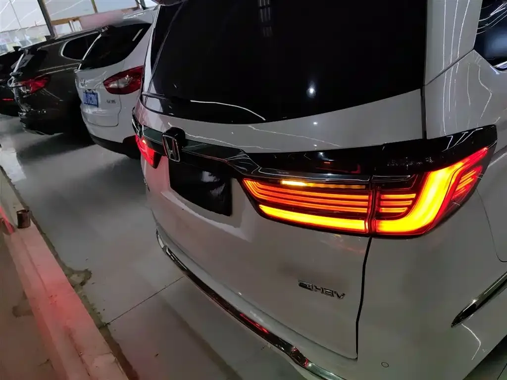 Honda Elysion 2023 из CN, фото 6
