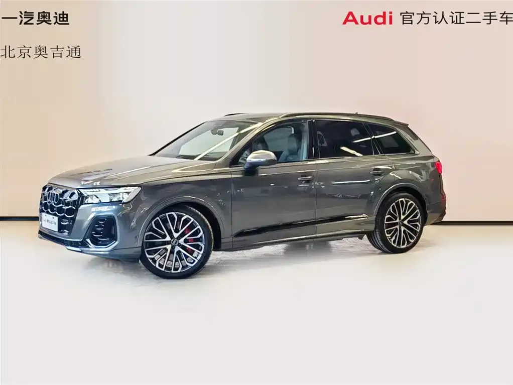 Audi SQ7 2024 из CN, фото 1