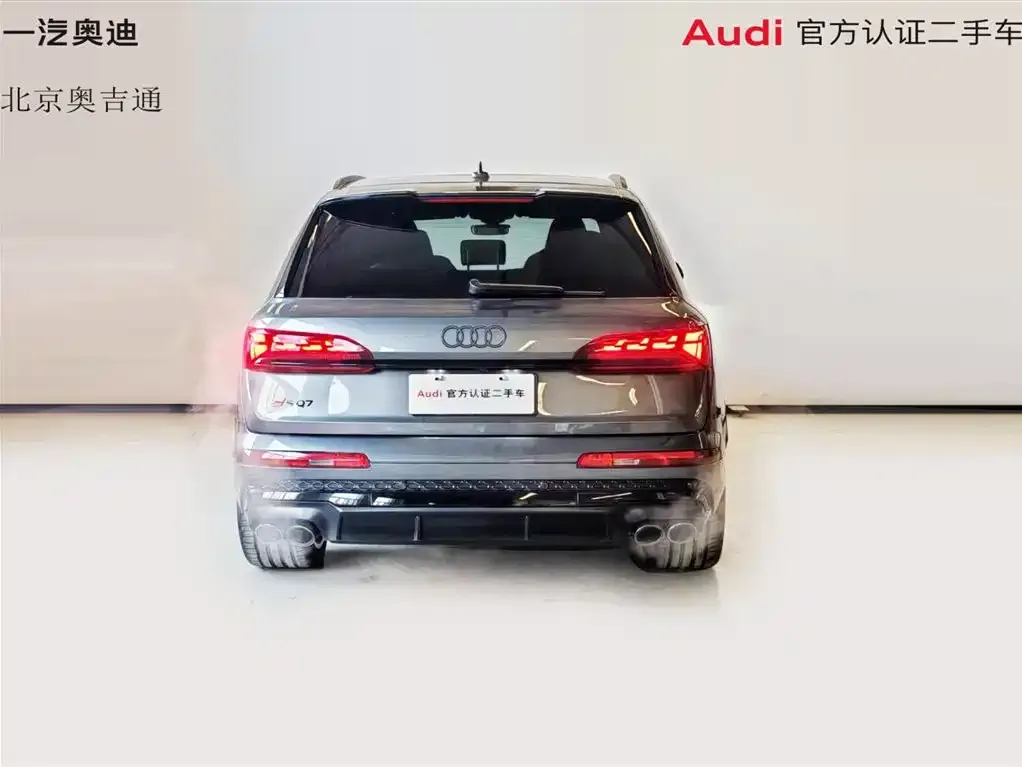 Audi SQ7 2024 из CN, фото 3