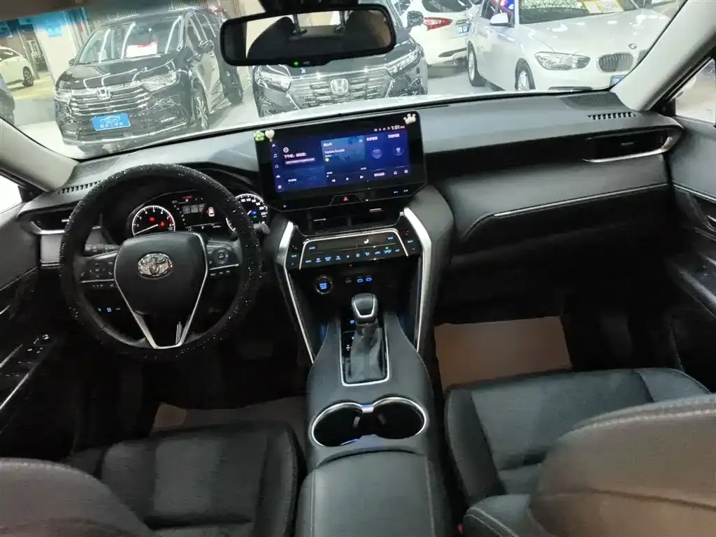 Toyota Harrier 2022 из CN, фото 3
