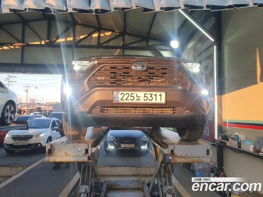 Toyota RAV4 2024 из KR, фото 1