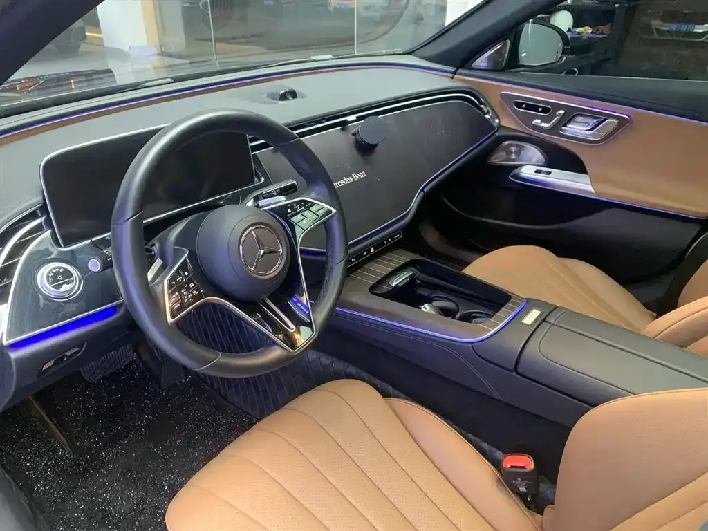 Mercedes-Benz E-Class 2024 из CN, фото 10