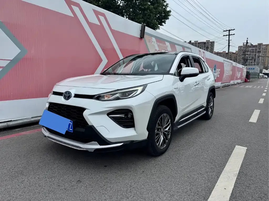 Toyota Wildlander 2023 из CN, фото 1