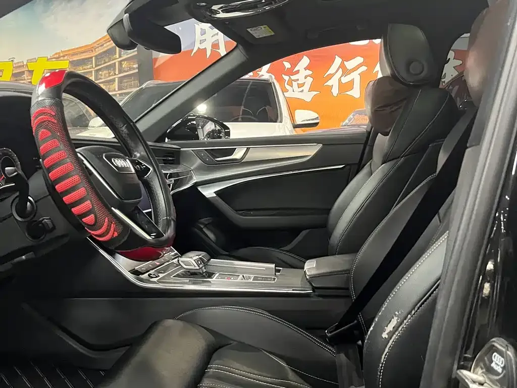 Audi A6L 2021 из CN, фото 7