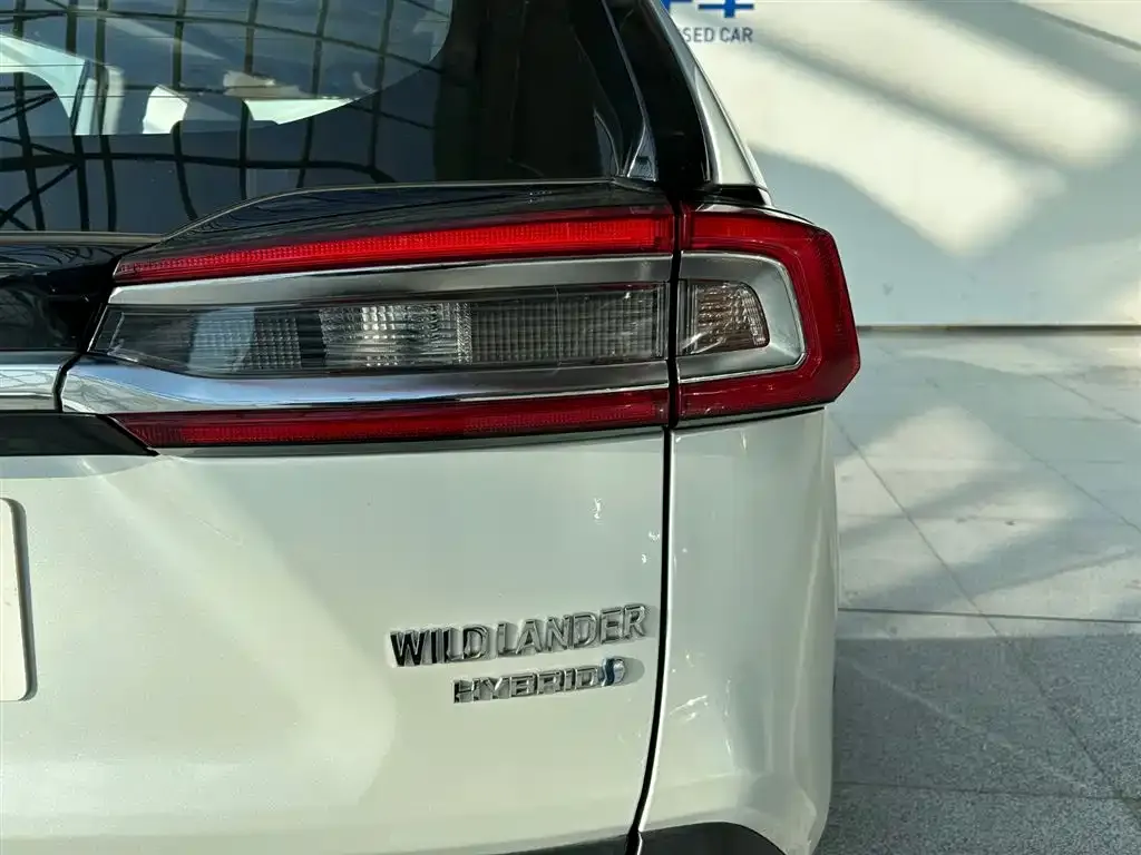 Toyota Wildlander 2023 из CN, фото 4