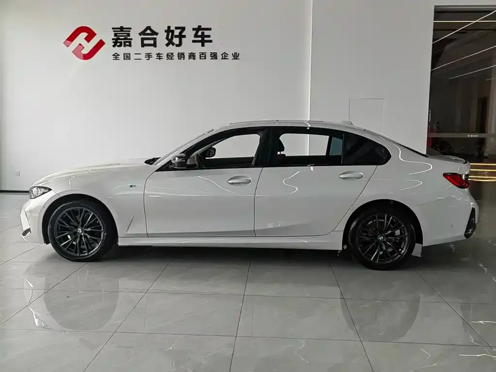 BMW 3 Series 2024 из CN, фото 2
