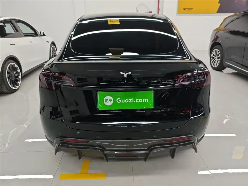 Tesla Model Y 2023 из CN, фото 3