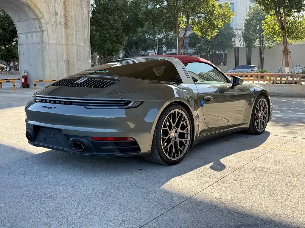 Porsche 911 2022 из CN, фото 6